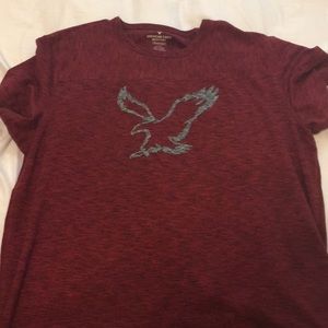 American Eagle red shirt